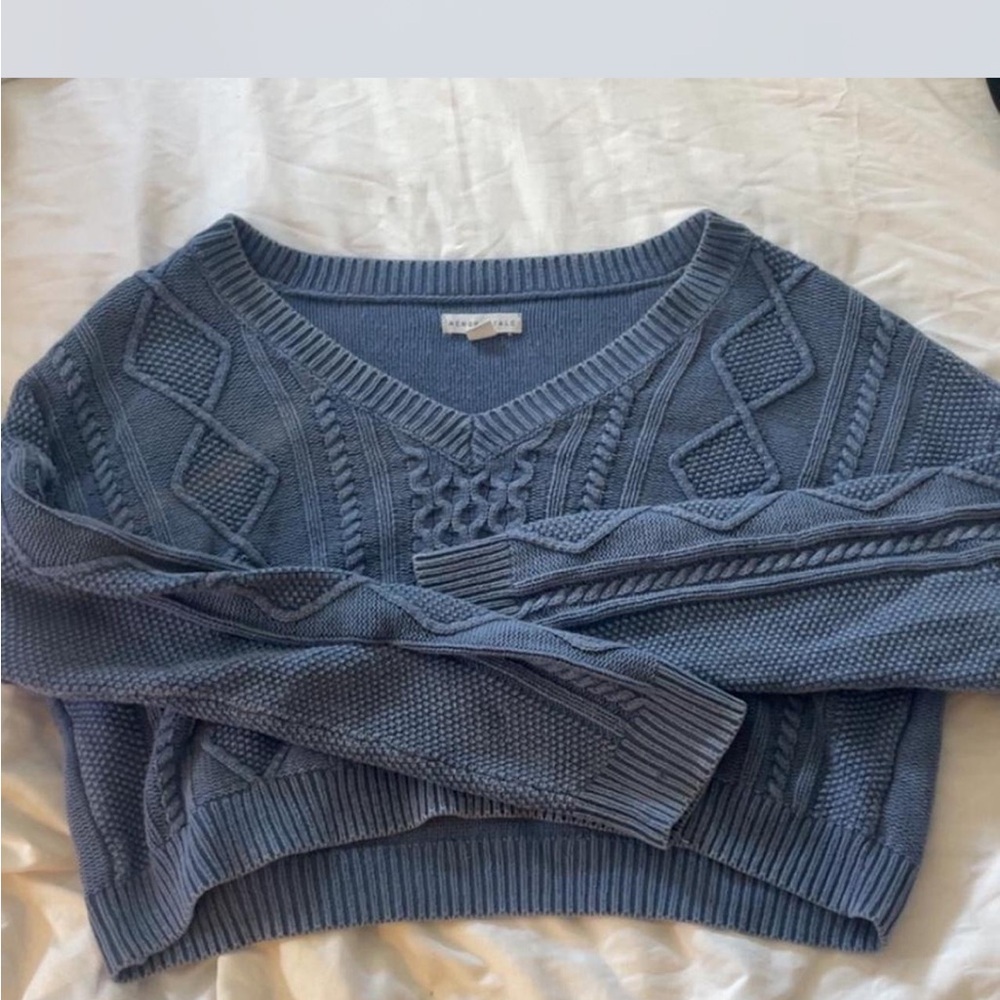 Aeropostale V-Neck Sweater in Soft Blue
